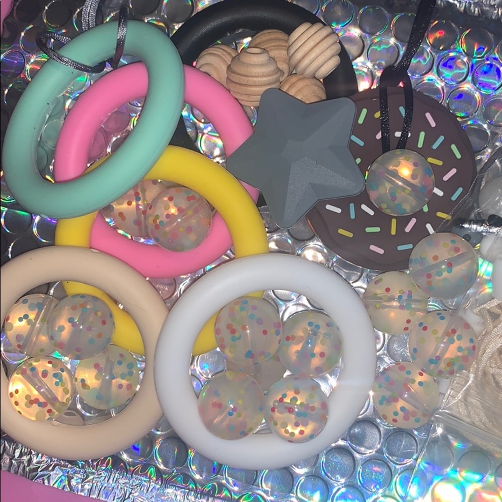 Last one! Baby teething kit